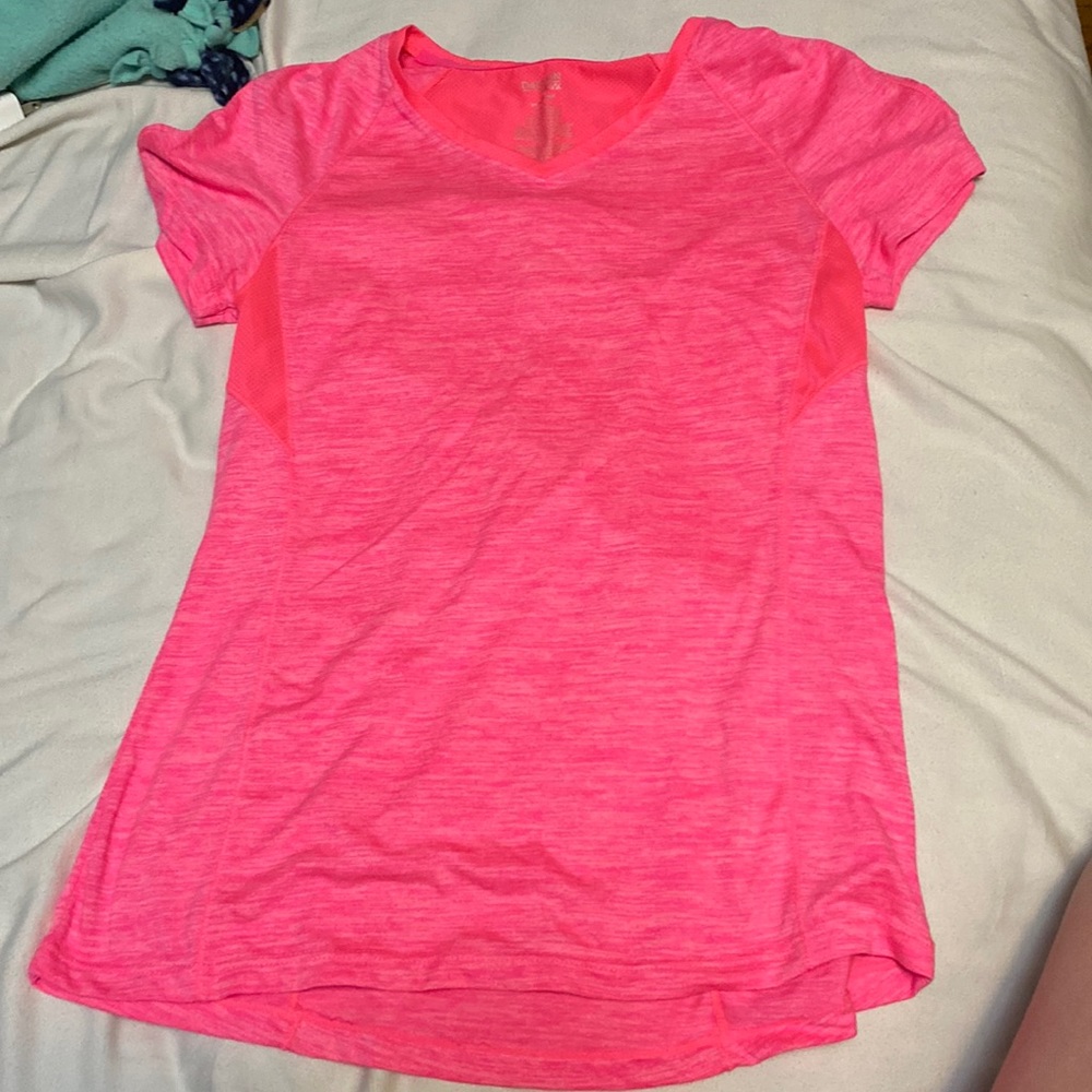 tee shirt